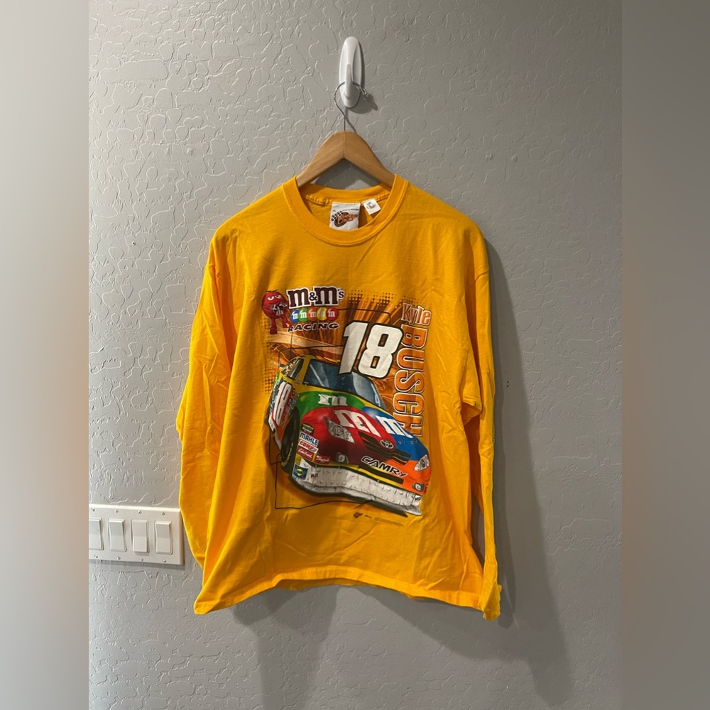 Winners Circle NASCAR Kyle Busch M&M L/S Shirt Size XL‎